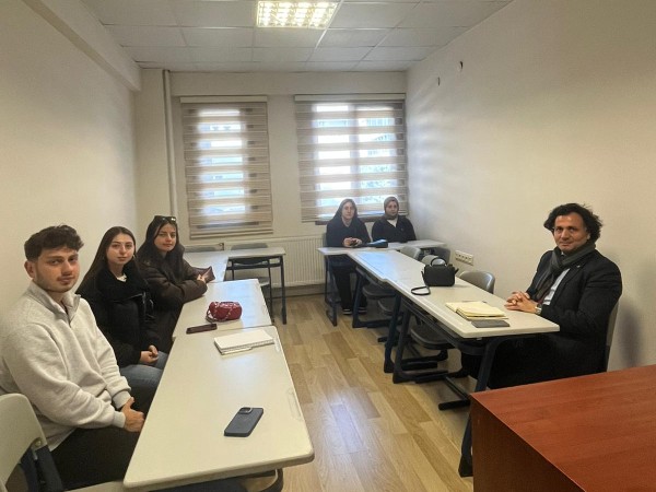 Öğrenci Kulübü Yöneticileri ile Toplantı Gerçekleştirildi