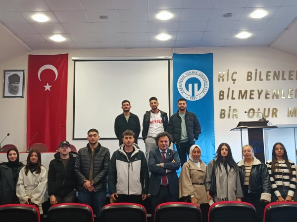 Müdür-Öğrenci Buluşmaları Kapsamında Mülkiyet Koruma ve Güvenlik Bölümü Öğrencileri ile Toplantı Gerçekleştirildi