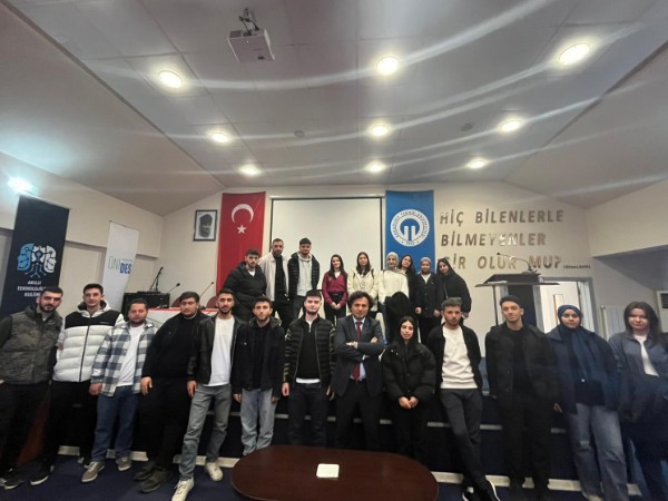 Müdür-Öğrenci Buluşmaları Kapsamında Elektronik ve Otomasyon Bölümü Öğrencileri ile Toplantı Gerçekleştirildi