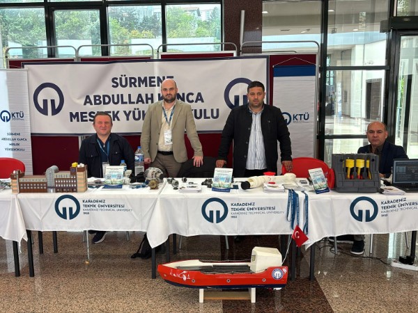 Meslek Yüksekokulumuz 10. KTÜ ve Meslek Tanıtım Fuarında Yerini Aldı