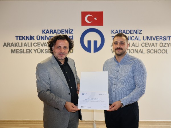 Öğretim Görevlimiz Abdullah Haşim ATINÇ'a Teşekkür Belgesi Takdim Edildi