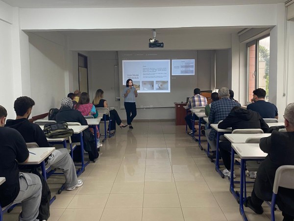Mobilya ve Dekorasyon Programı Birinci Sınıf Öğrencilerine Yönelik Oryantasyon Programı Gerçekleştirildi