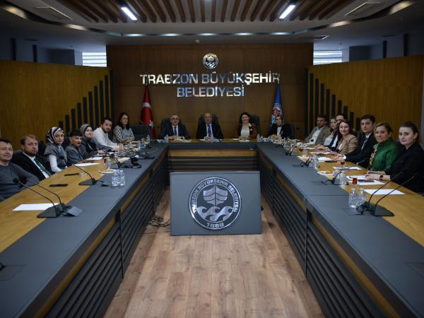 Belediye'de Toplantıya Katılım