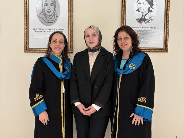 Yüksek Lisans Öğrencimiz Burcu Uzun Tez Savunma Sınavını Başarı İle Tamamladı
