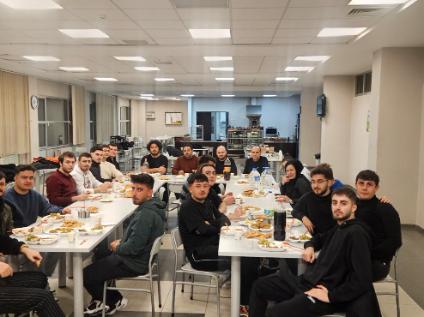 Meslek Yüksekokulumuzda İftar Programı Düzenlendi