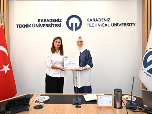 Enstitü Sekreterimiz KALPER Belgesini Aldı