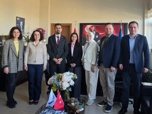 Üniversitemiz MERLAB Yönetimi Fakültemizi Ziyaret Etti