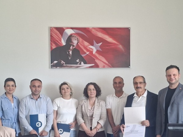 Fakültemiz Personeline Teşekkür Belgeleri Takdim Edildi