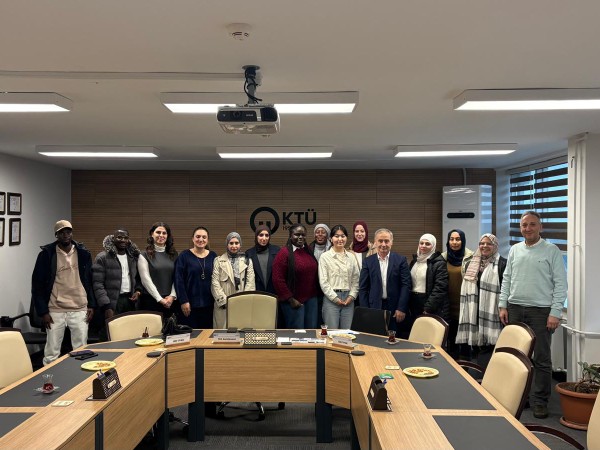 Tea & Talk Meeting with International Students Held