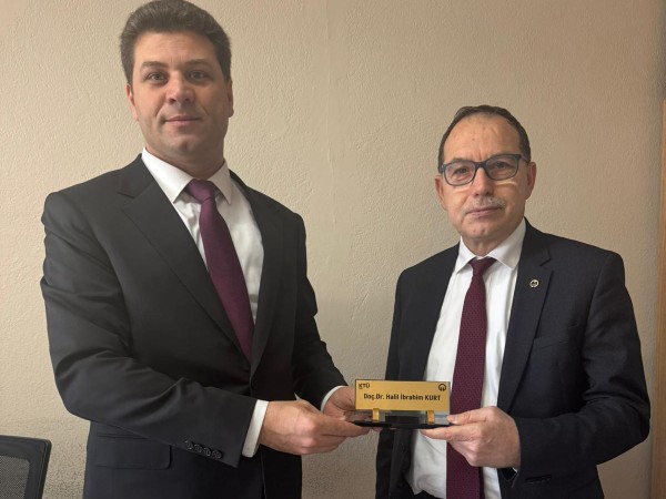 Doç. Dr. Halil İbrahim KURT'a Akademik Yükselme Ziyareti