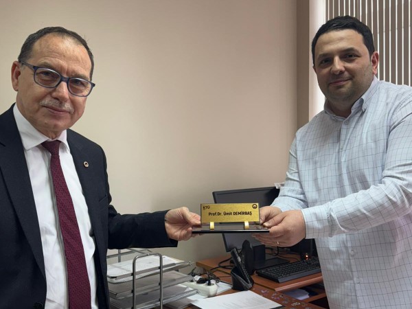 Prof. Dr. Ümit DEMİRBAŞ'a Akademik Yükselme Ziyareti
