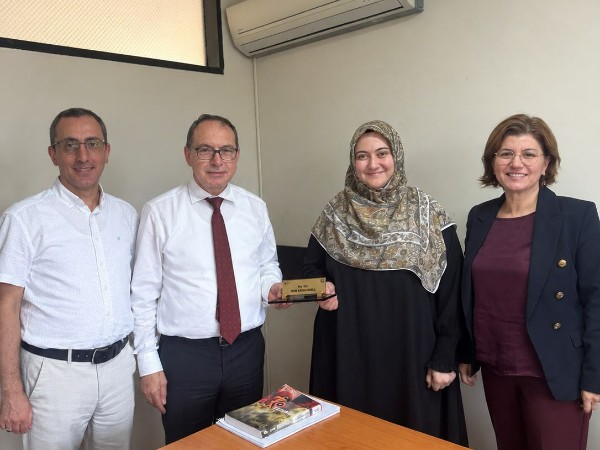 Arş. Gör. Rabia KARABEKMEZ'e Tebrik Ziyareti