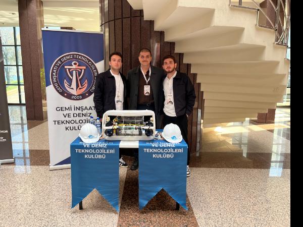 Bölüm Kulüplerimizden GEMDTEK, GDG DevFest'te Standıyla Yerini Aldı