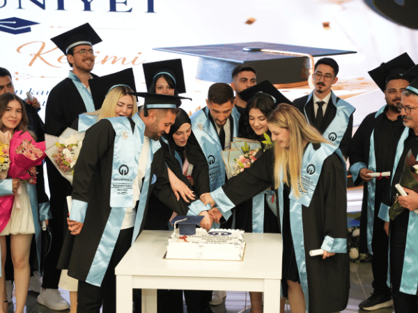 2025-2026 Akademik Dönem Harita Mühendisliği Mezunlarımızı Kutluyoruz