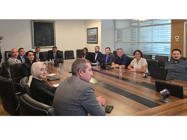 KTÜ Heyelan UYGAR ve Emlak Konut'tan Bakanlıkta Stratejik AR-GE Toplantısı