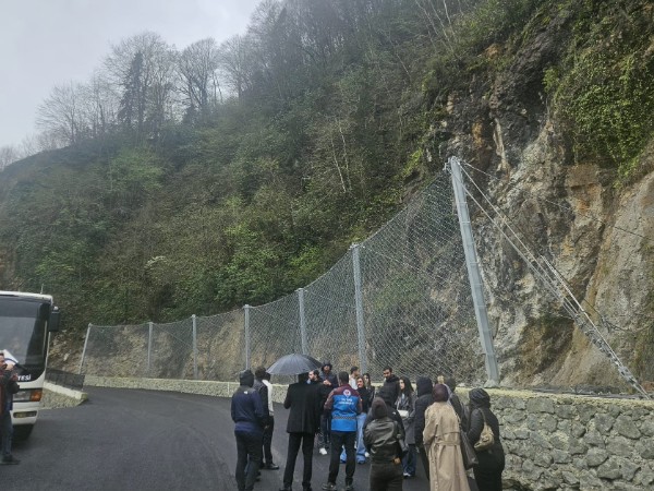 Merkezimiz, Trabzon'un Of İlçesinde Çelik Kaya Bariyeri Uygulama Projesi Kapsamında Teknik Gezi Gerçekleştirdi