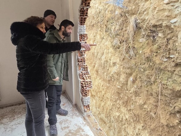 Vakfıkebir İlçesi Hürriyet Mahallesinde meydana gelen kütle hareketini yerinde inceledik