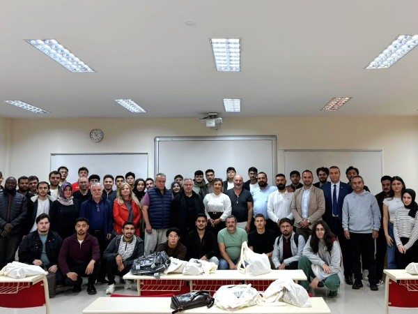 Öksüt Kampüste - Sahadan Bilgi, Sektörden Deneyim! Etkinliği Gerçekleştirildi