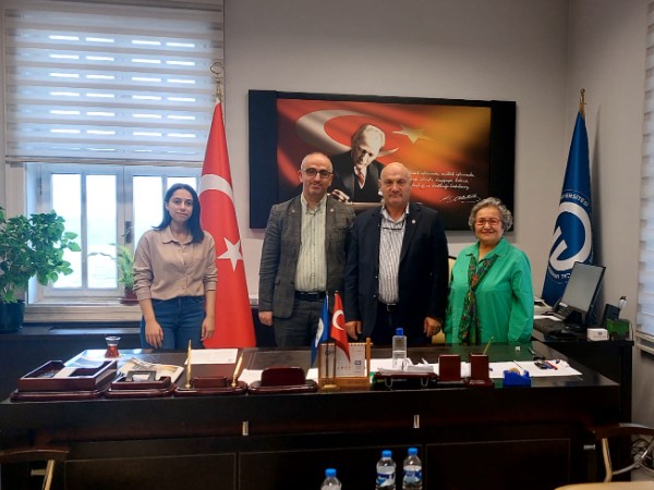 KTÜ Kariyer Merkezi Fakülte Ziyaretlerine Başladı: İlk Durak Edebiyat Fakültesi