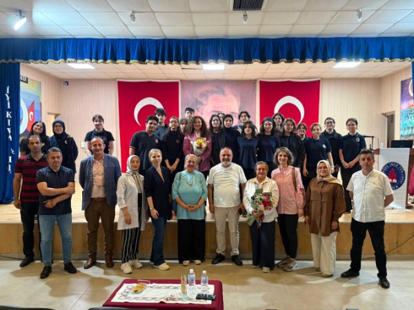 KTÜ Kariyer Merkezi Gençlerin Kariyer Yolculuğuna Rehberlik Etmeyi Sürdürüyor