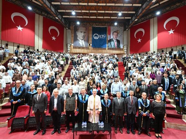 Karadeniz Teknik Üniversitesi Trabzon Meslek Yüksekokulu 36. Dönem Mezuniyet Töreni Gerçekleştirildi