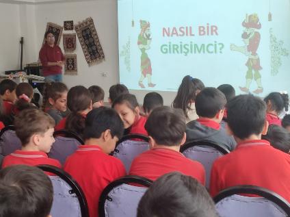 Ortahisar İsmetpaşa İlkokulu Öğrencilerine "Karagöz ve Hacivat ile Girişimcilik" Semineri Verildi