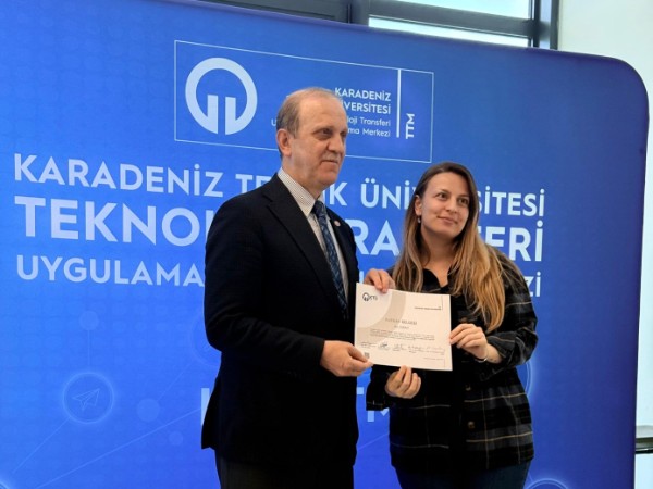 Akademisyenimiz Yapay Zeka Atölyesinde