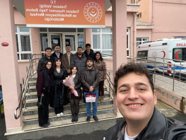 KTÜ MBG'den Huzurevi Bayram Ziyareti