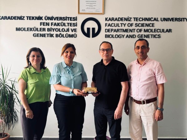 Dekanlığımızdan Prof. Dr. Selcen Çelik Uzuner'e Ziyaret