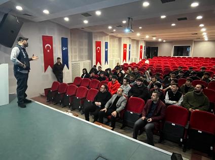 Meslek Yüksekokulumuzda Siber Güvenlik ve Bilişim Suçları Semineri Düzenlendi
