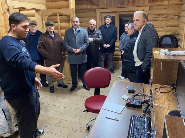 Kaymakam Eşref Akça, İstasyOF Ofisinde Öğrencilerimizle