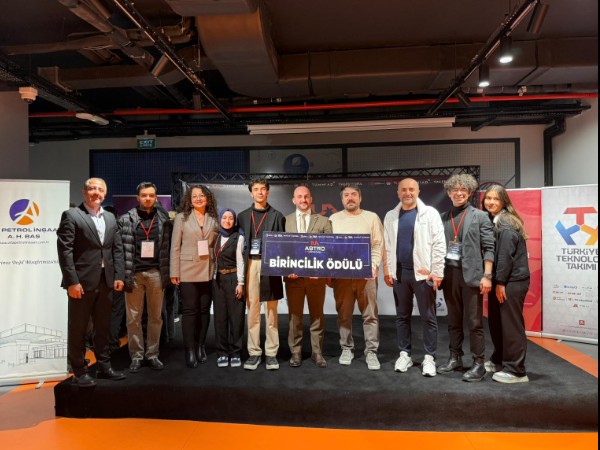 Öğrencilerimizden Büyük Başarı: TUA Astro Hackathon'da Birincilik!
