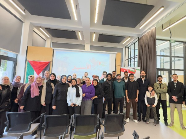 Palestinian Students Gather for Unity and Solidarity