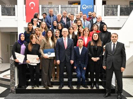 İdari Personelimizin Kariyer Gelişim Sürecinde Gösterdikleri Başarı Törenle Taçlandırıldı
