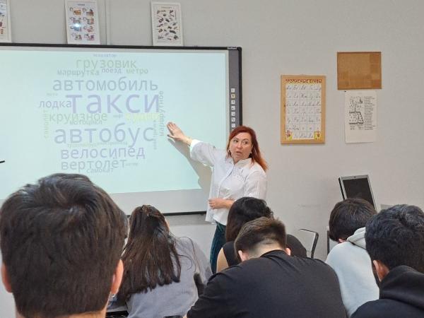Dr. Natalya JUKOVİÇ-DORODNIH  Ders Fotoğraf 1