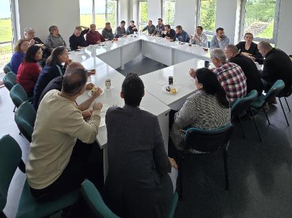 Appointed Faculty Members Were Congratulated at a Meeting