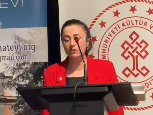 Akif'in Kaleminden Şiir Dinletisi