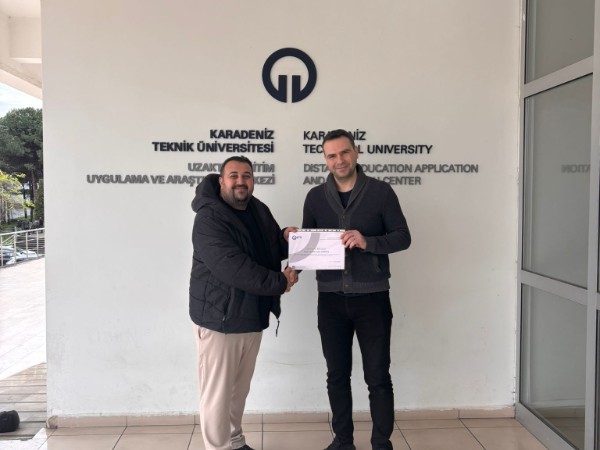 Bibliyometri Temelli Araştırma Tasarımı ve SSCI/SCIE Yayın Stratejileri Sertifika Programı Tamamlandı