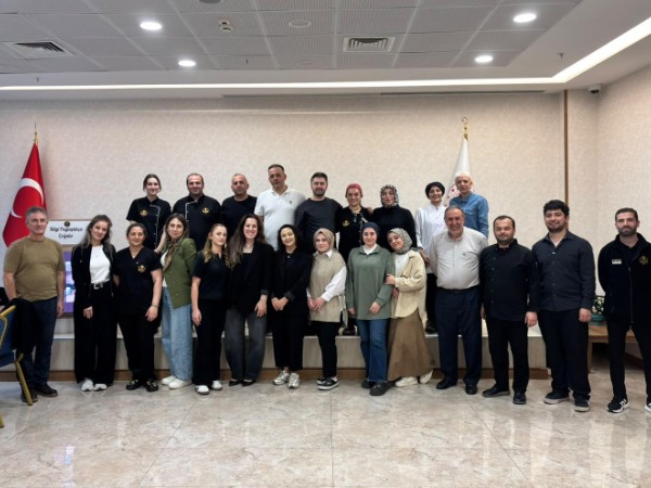 KTÜ SEM'den Öğretmenevi Personeline Drama Temelli İletişim ve Takım Çalışması Eğitimi