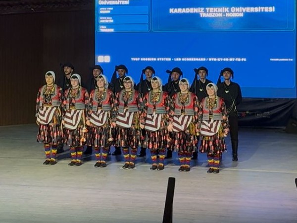 Öğrencilerimizden Halk Danslarında Büyük Başarı