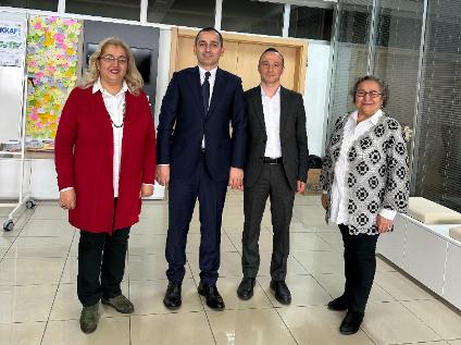 Vakıfbank Yetkililerinden Kariyer Merkezine Ziyaret