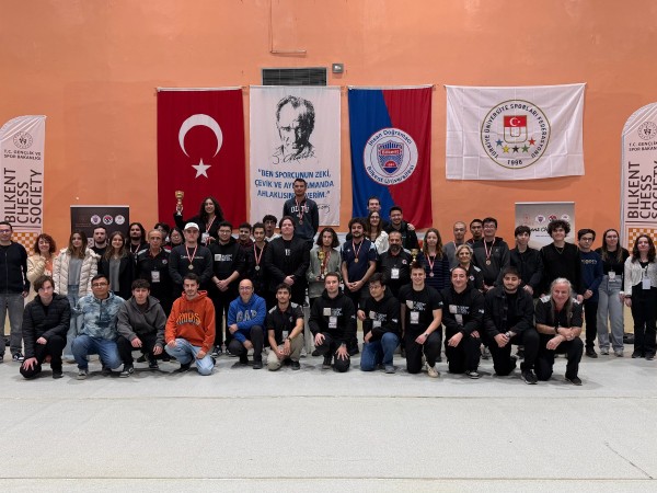 KTÜ Satranç Kulübü öğrencilerimiz Bilkent Üniversitesinde turnuvaya katıldı.