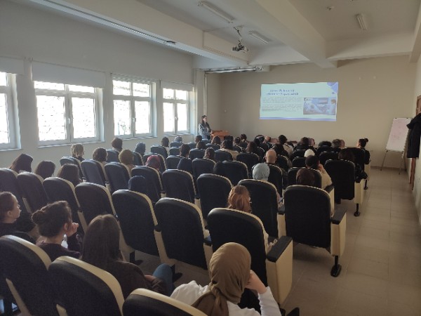 Assoc. Prof. Dr. Elif Baykal Kablan Delivered a Presentation on "Artificial Intelligence in Healthcare"