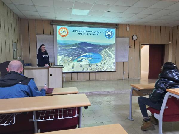MTA Doğu Karadeniz Bölge Müdürlüğü'nden Dr. Simge OĞUZ SAKA, "Yitim İlişkili Magmatizma ve Maden Oluşumları" Konulu Bir Seminer Verdi