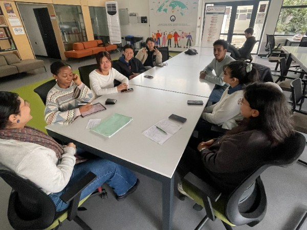 Uluslararası Öğrenci Kulübü Yönetim Kurulu Toplantısı Gerçekleştirildi