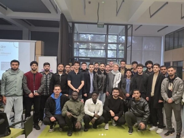 Filistinli Öğrenciler "Özgürlük Şafağı" Etkinliğinde Buluştu