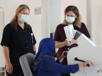 COVID Sonrası Oksijene Bağımlı Kalan Hasta Pulmoner Rehabilitasyonla Sağlığına Kavuştu