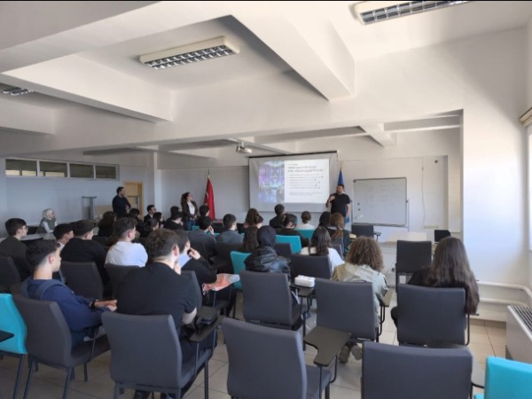 88. Yıl Cumhuriyet Anadolu Lisesi Öğrencilerinden Bölümümüze Ziyaret
