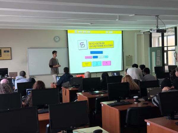 Yazılım Geliştirme Kulübümüzden Web Dünyasına Bir Başlangıç: "Hello Web" Etkinliği