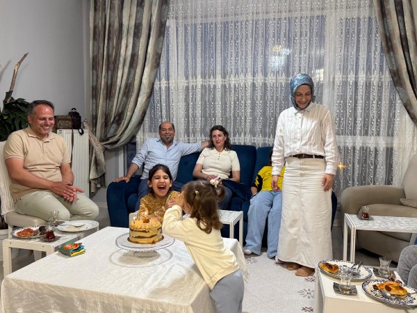 Işılay Hocamıza Mutlu Gününde Tebrik Ziyareti